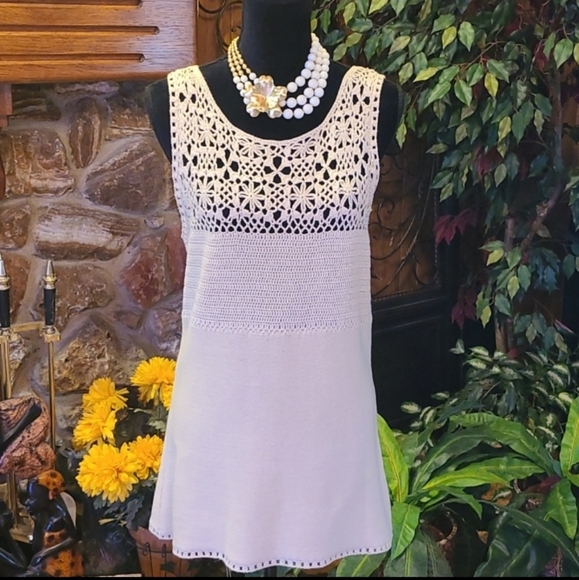 π₯Please Shareπ₯TOPS available in my closet - Picture 10 of 13